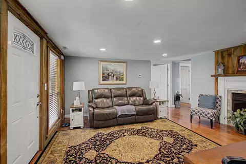 Living - 77 Warren Hollow Rd, Five Points, TN 38457 photo 1 of 1