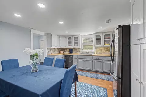 Kitchen - 77 Warren Hollow Rd, Five Points, TN 38457 photo 1 of 3