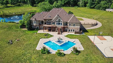 7699 N County Line Rd, Fairview, TN 37062