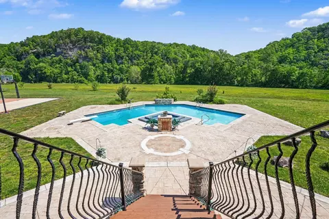 7699 N County Line Rd, Fairview, TN 37062