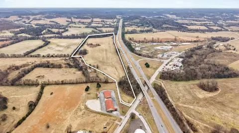 9438 Lewisburg Hwy E, Cornersville, TN 37047