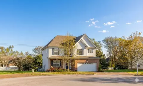 2012 Trenton Dr, Spring Hill, TN 37174