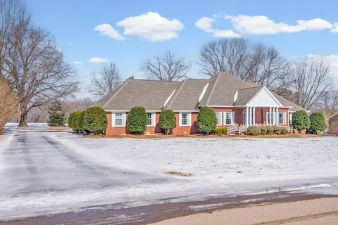 162 Anderson Dr, Mckenzie, TN 38201
