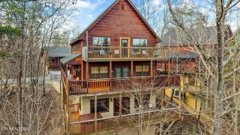 3517 Sand Ridge Way, Pigeon Forge, TN 37863