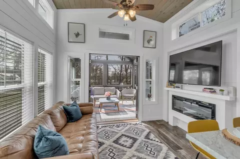 672 Waters Edge Way, Tracy City, TN 37387