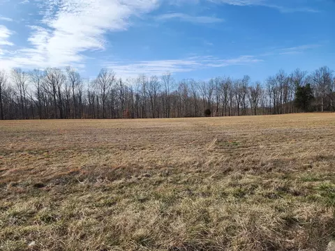 2 Fredonia Rd, Manchester, TN 37355