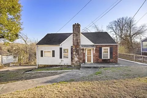 110 Lynda Dr, Chattanooga, TN 37405