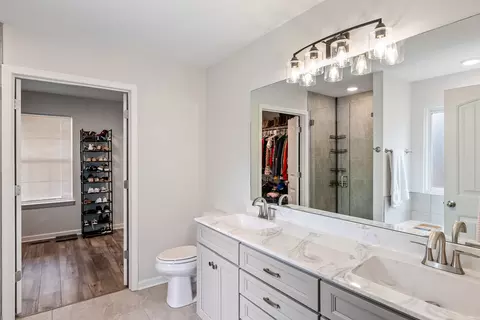 Bath - 283 Diane Loop, White Bluff, TN 37187 photo 1 of 2