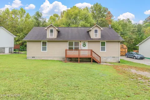 200 Sandy Hill Rd, La Follette, TN 37766