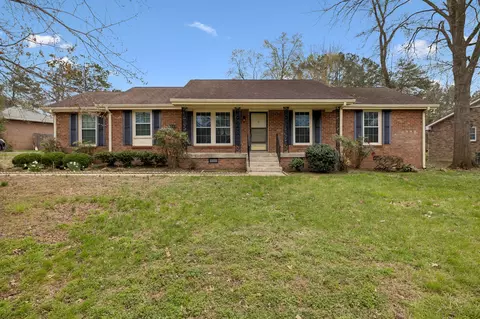 8040 Sawyer Brown Rd, Nashville, TN 37221