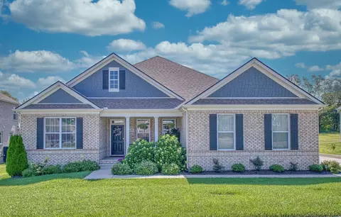 319 Greymoor Ln, Cookeville, TN 38501