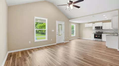 2317 E Lincoln St, Tullahoma, TN 37388