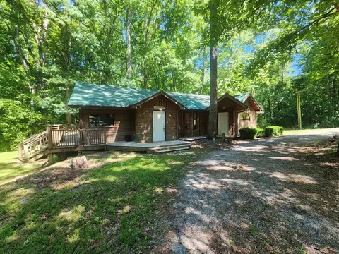 932 Hayes Rd, Lawrenceburg, TN 38464