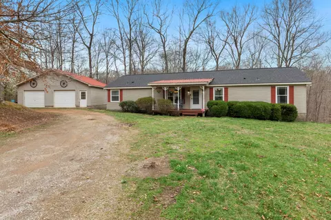 7637 Johnny Crow Rd, Lyles, TN 37098