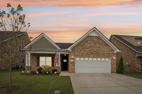 211 Thorpe Dr, Spring Hill, TN 37174
