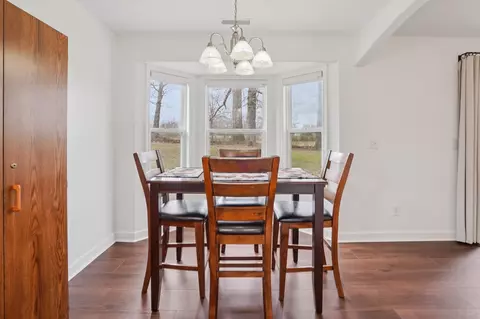 Dining - 206 Hickory Pointe, Dickson, TN 37055 photo 2 of 2
