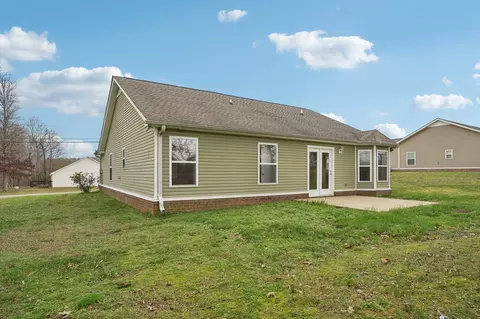 Exterior - 206 Hickory Pointe, Dickson, TN 37055 photo 3 of 3