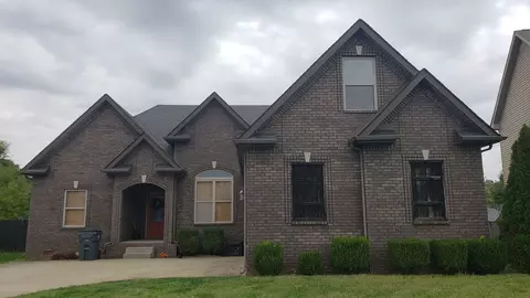 1329 Allmon Dr, Clarksville, TN 37042