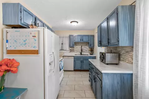 Kitchen - 603 Crestview Dr, Springfield, TN 37172 photo 1 of 3