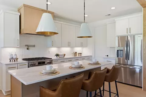 Kitchen - 2176 Hogan Rd, Burns, TN 37029 photo 2 of 4