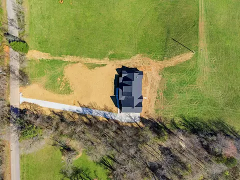 View/Area - 2176 Hogan Rd, Burns, TN 37029 photo 2 of 2