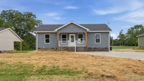2315 E Lincoln St, Tullahoma, TN 37388