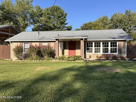 235 Rugby Ave, Jamestown, TN 38556