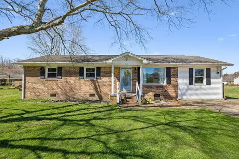 114 Sutton Ave, Waverly, TN 37185