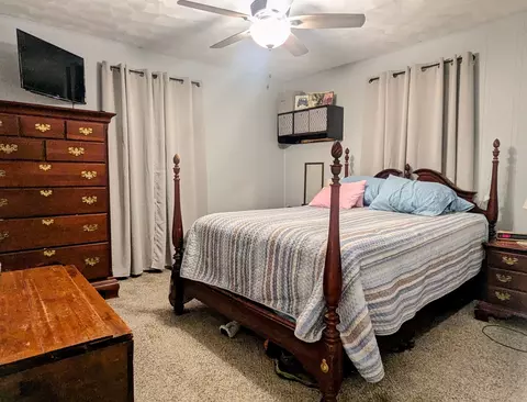 Bedroom - 722 Hickory St, Centerville, TN 37033 photo 1 of 2