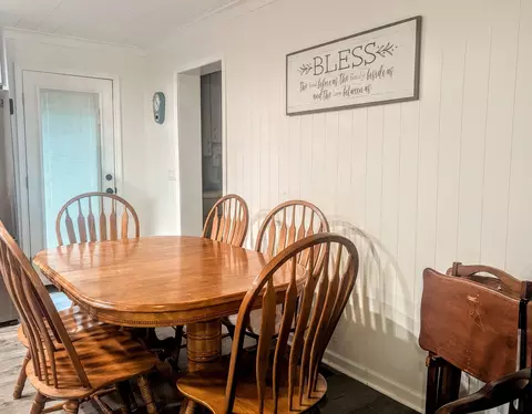 Dining - 722 Hickory St, Centerville, TN 37033 photo 1 of 1
