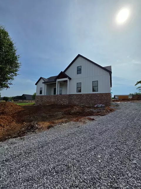 Exterior - 169 Hancock Dr, Morrison, TN 37357 photo 2 of 3
