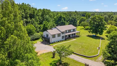 7255 Hall Rd, Greenbrier, TN 37073