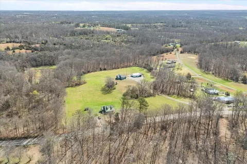 9325 Old Locust Creek Rd, Bon Aqua, TN 37025