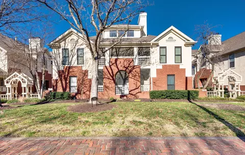 937 Russell St #10, Nashville, TN 37206