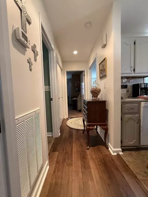 Entry Way - 2115 Mockingbird Ln #A, Springfield, TN 37172 photo 1 of 1