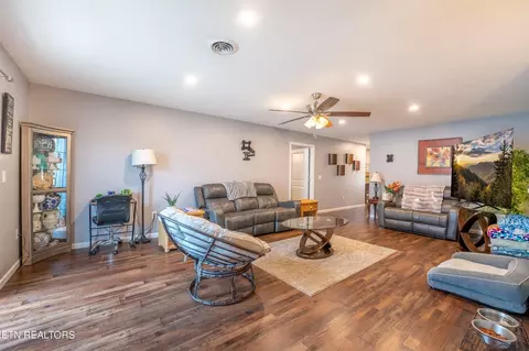 605 Clay Dr, Talbott, TN 37877 photo 12
