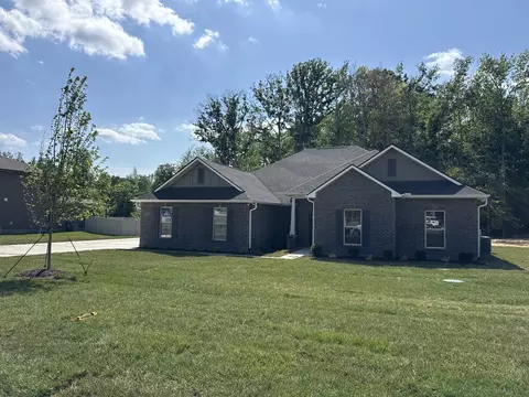 8639 Turnbull Dr, Pleasant View, TN 37146
