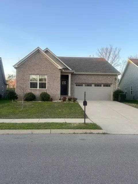 1084 Westgate Dr, Gallatin, TN 37066