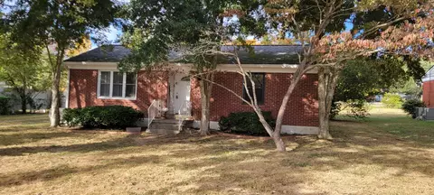 Exterior - 110 Old Pond Ln, Dickson, TN 37055 photo 6 of 21