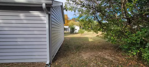 Exterior - 110 Old Pond Ln, Dickson, TN 37055 photo 9 of 21