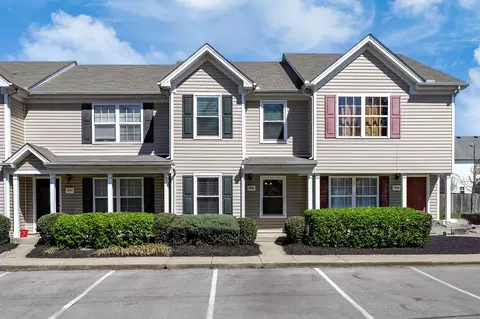9006 Nathanael Dr, La Vergne, TN 37086