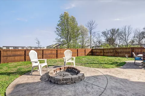 Exterior - 1319 Dodd Trl, Murfreesboro, TN 37128 photo 4 of 5