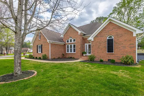 1618 Gunston Hall Rd, Hixson, TN 37343