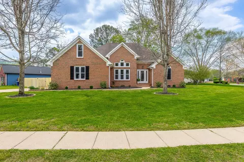 1618 Gunston Hall Rd, Hixson, TN 37343