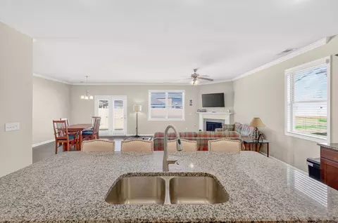 Kitchen - 4056 Cannonsgate Ln, Murfreesboro, TN 37128 photo 3 of 4