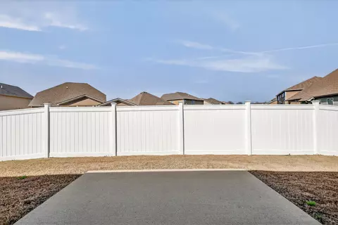 Exterior - 4056 Cannonsgate Ln, Murfreesboro, TN 37128 photo 2 of 6