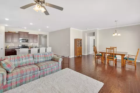Living - 4056 Cannonsgate Ln, Murfreesboro, TN 37128 photo 1 of 3