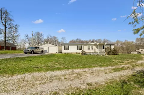 555 Wesley Chapel Rd, Sparta, TN 38583