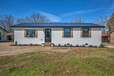 435 Carman Ave, New Johnsonville, TN 37134