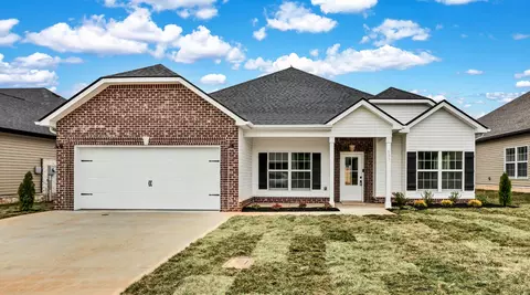 637 Woodrush Dr, Clarksville, TN 37040